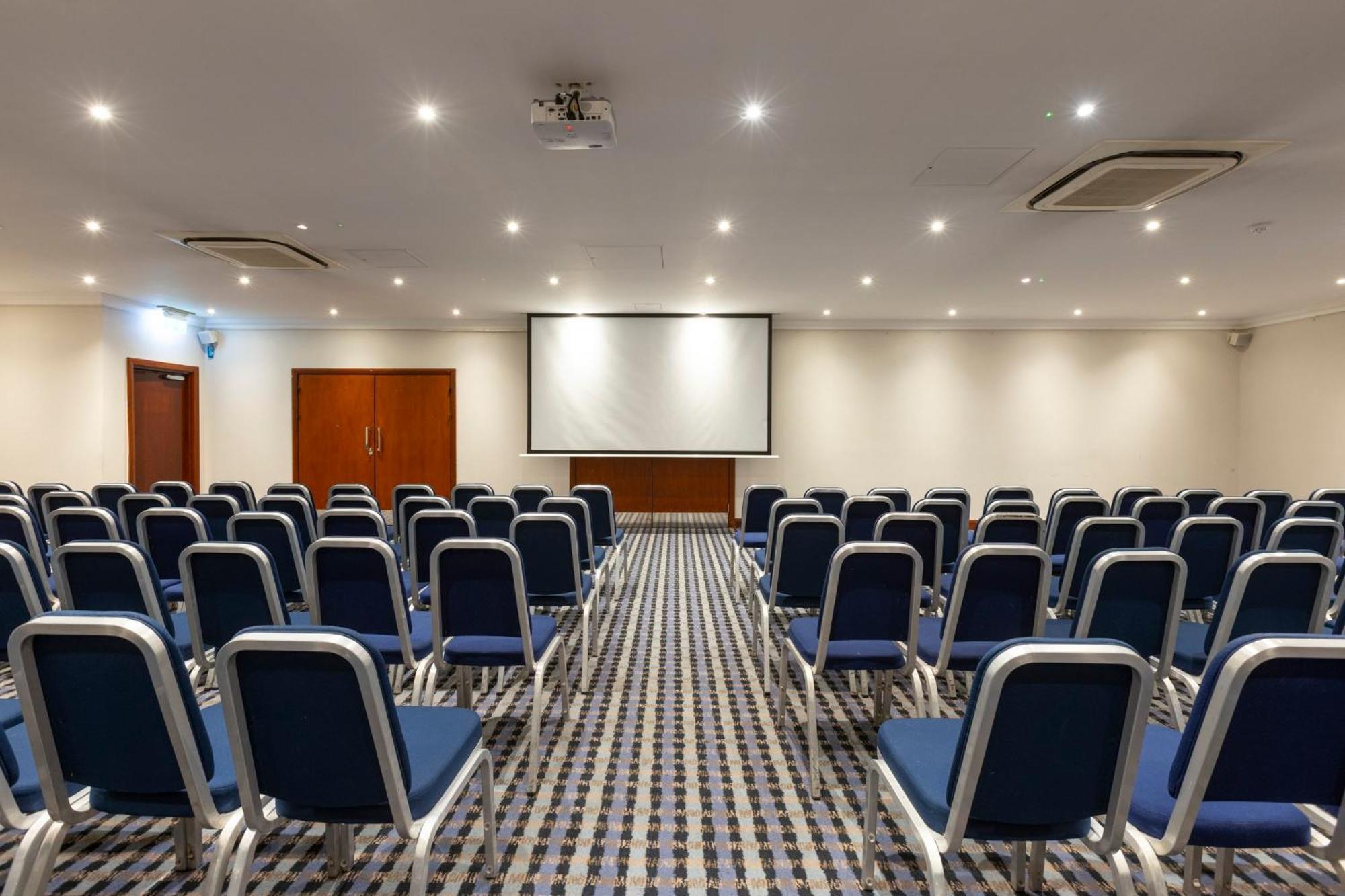 Holiday Inn - Glasgow Airport By Ihg Paisley Buitenkant foto